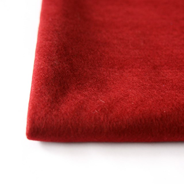 Dekorační filc ~ 1-2 mm ~ 20x30 ~  tmavě červená / bordó